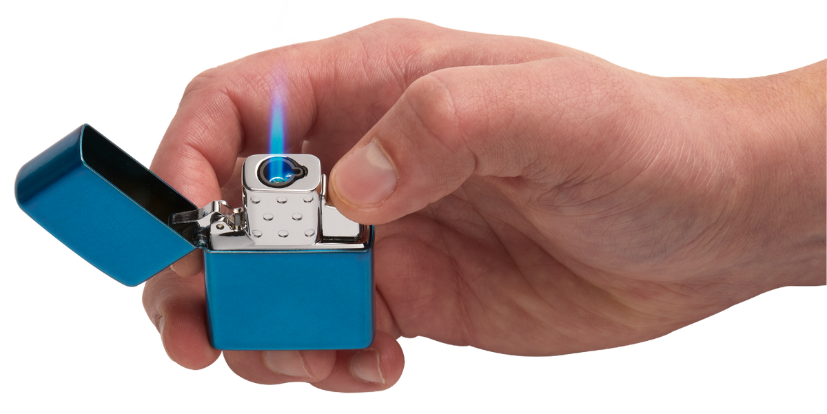 Wkład butanowy Zippo z pojedynczym płomieniem w trzymanej w dłoni obudowie zapalniczki