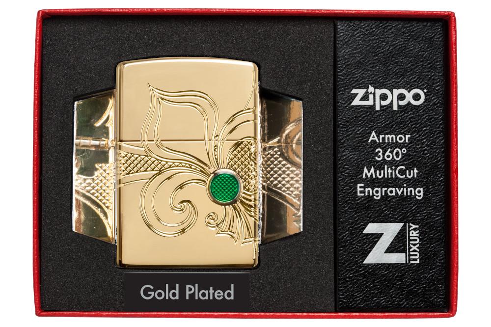 Zapalniczka Zippo mosiądz z wysokim połyskiem i głęboko wygrawerowaną lilią fleur-de-lis w otwartym luksusowym opakowaniu