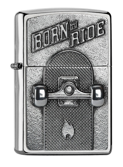 Emblemat nawiązujący do hasła „Born to Ride” [„Żyję, by jeździć”]