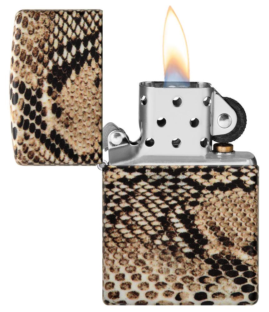 Zapalniczka Zippo w kolorach skóry kobry nadrukowanej z każdej strony, otwierana płomieniem