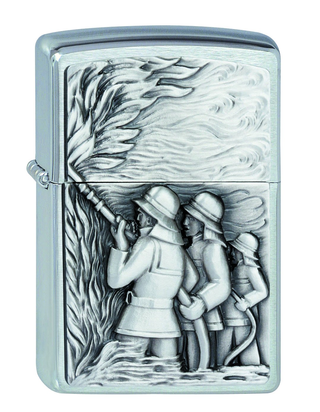Widok z przodu kąt 3/4 zapalniczka Zippo chrom 3 strażaków gasi pożar