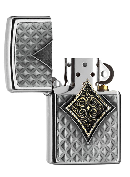 Zapalniczka Zippo emblemat z karo otwarta