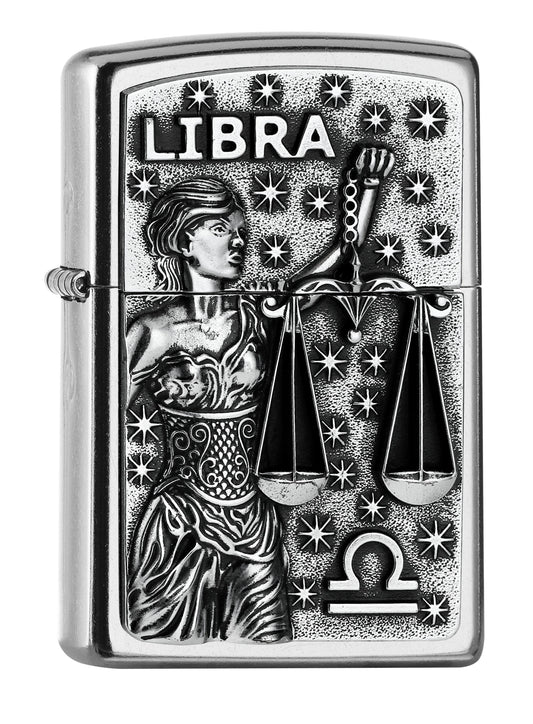 Widok z przodu zapalniczka Zippo chrom emblemat z wagą