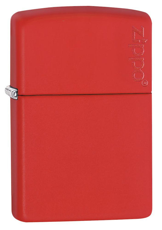 Widok z przodu kąt 3/4 zapalniczka Zippo Red Matte z logo Zippo