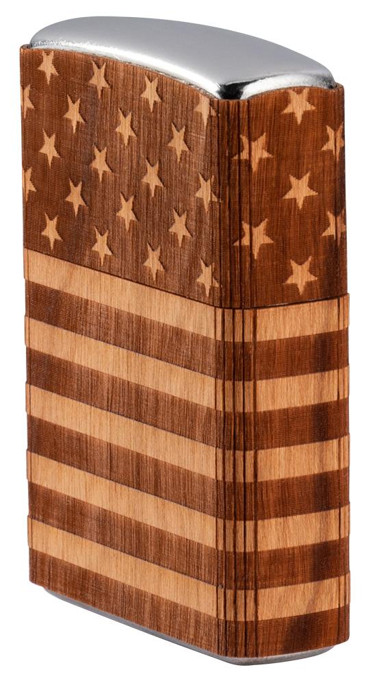 Widok z boku przód zapalniczka Zippo chrom Woodchuck American Flag 360°