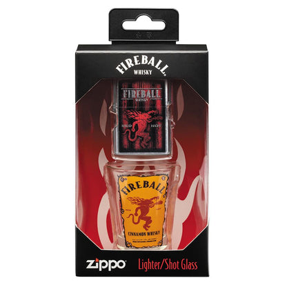 Widok z przodu zapalniczka Fireball Whisky z kieliszkiem