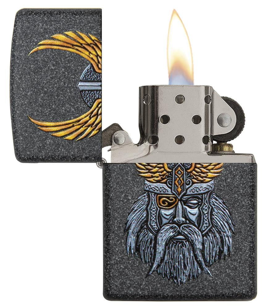 Zapalniczka Zippo szara z głową ojca bogów Odyna otwarta z płomieniem