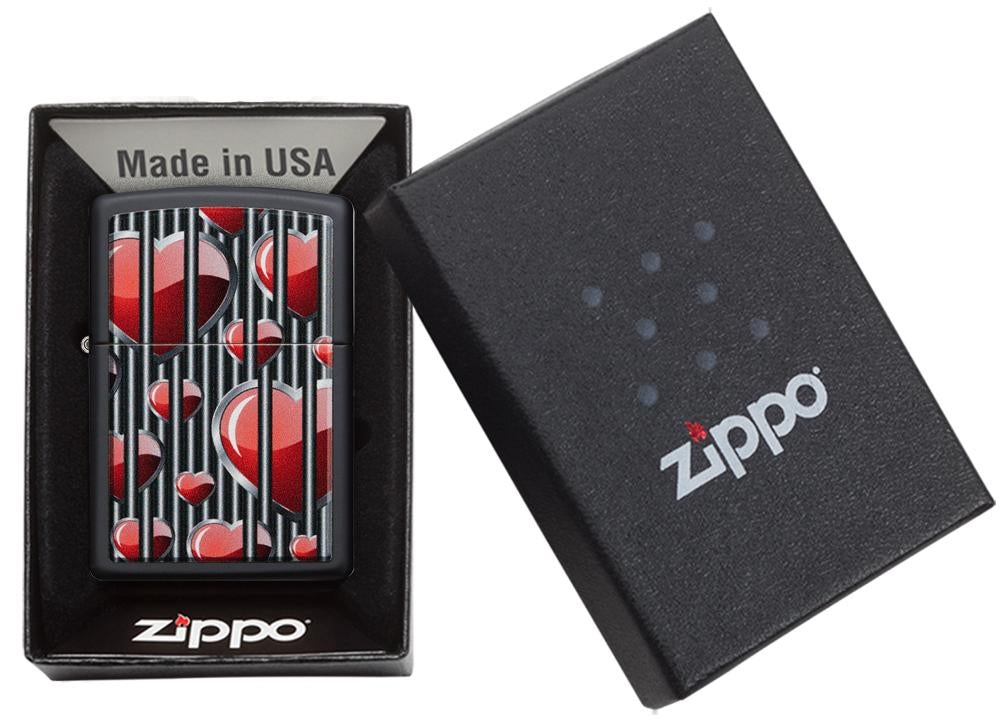 Zapalniczka Zippo czarna serca za kratami w otwartym pudełku