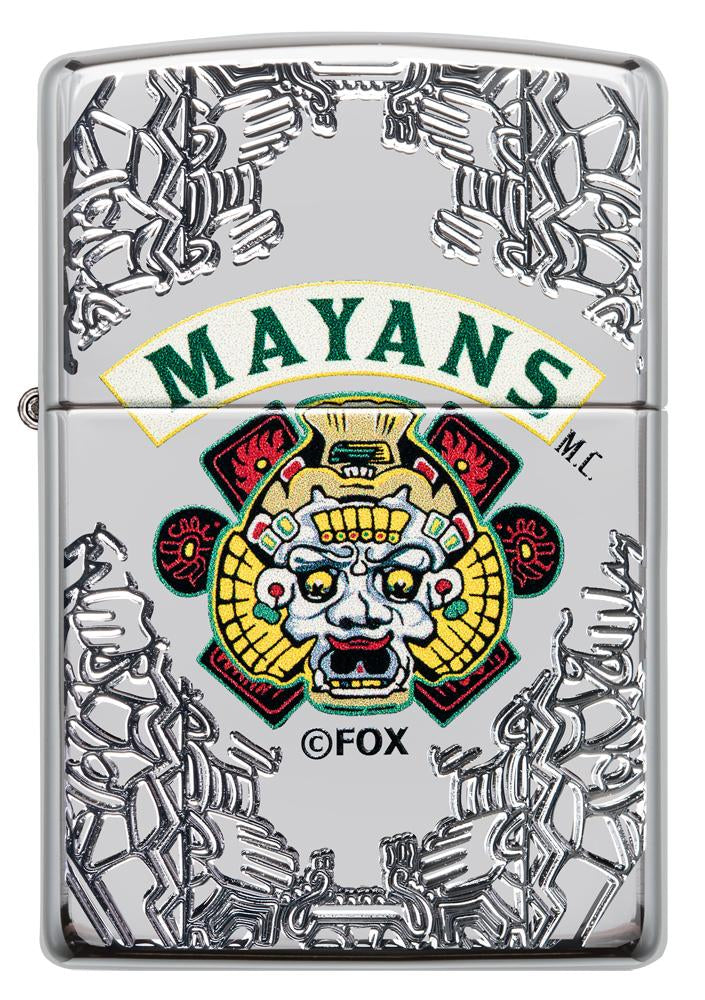 Widok z przodu zapalniczka Zippo chrom z głębokim grawerem Mayans M.C.