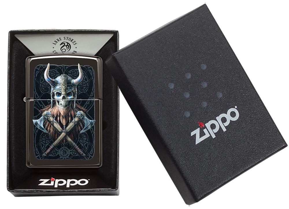  Zapalniczka Zippo czaszka w hełmie Wikinga w otwartym pudełku