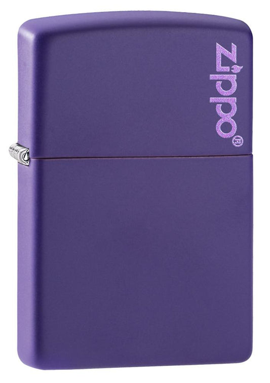 Widok z przodu kąt 3/4 zapalniczka Zippo matowa fioletowa z logo Zippo